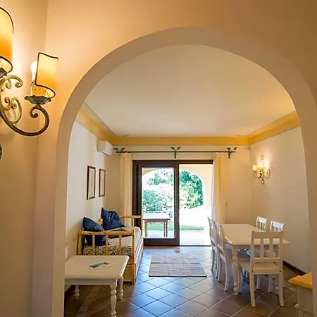 Beautiful Il Giardino Degli Oleandri One Bedroom Sleeps Two Num0850 * Porto Cervo